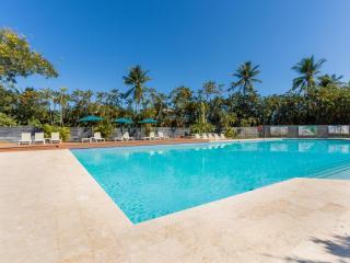 Private Beach Luxury Villa - 3