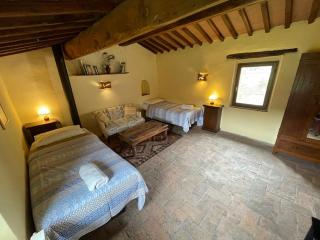 Podere Campalfi Medium Apartment - Stigliano - 3