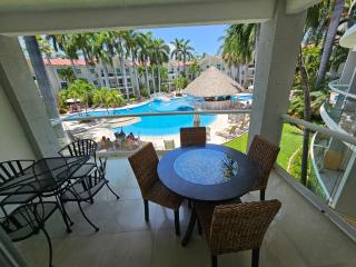 Diamante Lakes Condominium, in front of Arena GNP - Acapulco - 6