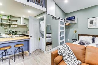 5 Mi to National Harbor Stylish Apt with Patio! - Oxon Hill - 5