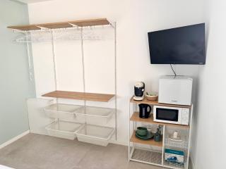 Chambre avec coin repas & fitness - 7