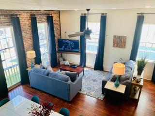 Charming Creole Cottage 2 Blocks Across Rampart St from French Quarter - New Orleans - 4