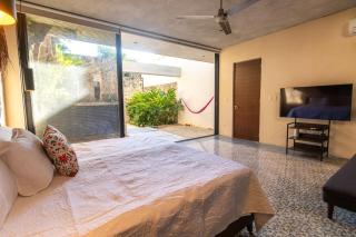 Casa Pepen by Kanaa - Colonial Luxury with a Private Outdoor Pool and Garden in Central Merida - 2