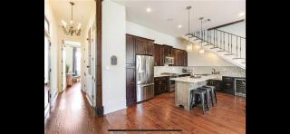 Charming Creole Cottage 2 Blocks Across Rampart St from French Quarter - New Orleans - 3