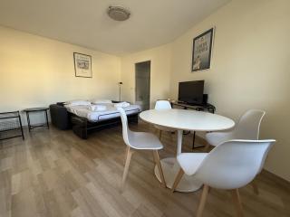 Cannes - Studio 5mn Palais - 8