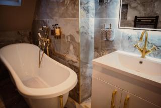 Loft Room with King Size Bed with En Suite Bath - Londra - 9