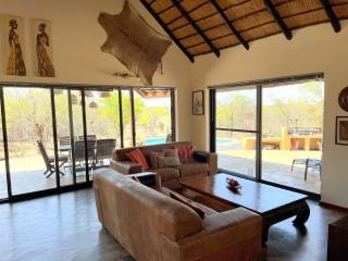 Bushvilla Umoja im Krüger Nationalpark mit Pool - Phalaborwa - 6