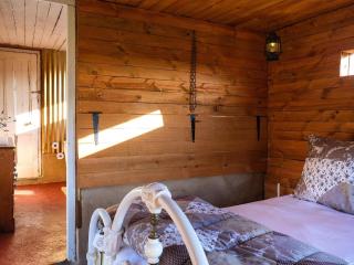 Ida Olive Shepherd's Cottage - 3