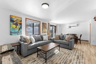 Happy Hideaway - Aspen Village Condo w seasonal pool, close to lake, park, golf, and downtown - McCall - 8