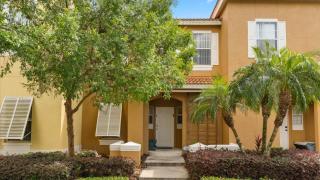 Stylish 3BR Townhouse - 15 min to Disney Parks - Kissimmee - 6