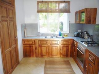 Eine Apartmentwohnung mit Balkon oder Terrasse und Meerblick oder Panoramablick - Beau Vallon - 4