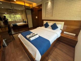 Zenith Luxe Suites - Near IIT & Hiranandani, Powai - Mumbai - 1