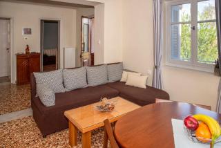 An Amazing Earthly House in Sofades - 5