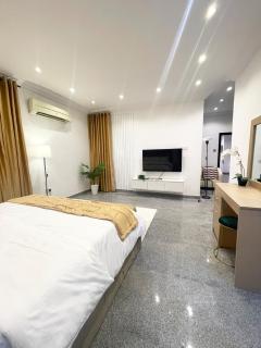 Esthers place - 5