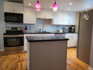 102 - 1/1 Affordable Courtyard View - 7