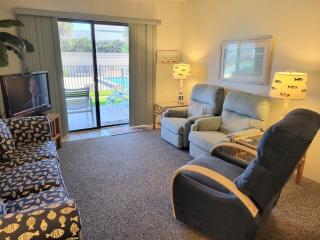 110 - Ocean View 1/1 Poolside Ground Floor - New Smyrna Beach - 0