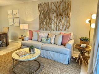 201 - New and Beautifully Decorated with Bunk Room - New Smyrna Beach - 8