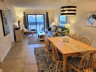 208 - Poolside 2 BR Great Ocean View - New Smyrna Beach - 4