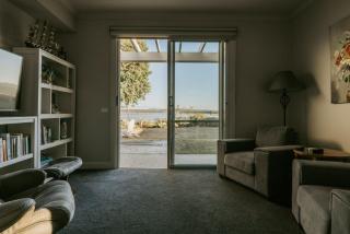 The Boat House Retreat Squeaking Point - Port Sorell - 1