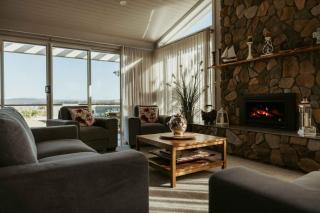 The Boat House Retreat Squeaking Point - Port Sorell - 4