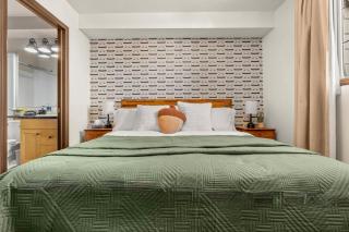 2BR Mystic Springs Escape with BBQ, Pool, Hot tub - 6