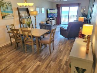 517 - Direct Oceanfront Beautiful 3 Bedroom Sleeps 10 - New Smyrna Beach - 7