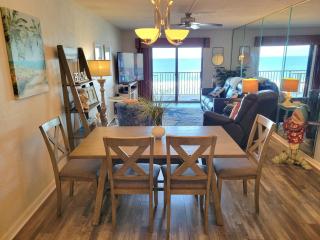517 - Direct Oceanfront Beautiful 3 Bedroom Sleeps 10 - New Smyrna Beach - 3