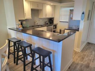 202 - Adorable 1 bedroom unit - sleeps 6 - New Smyrna Beach - 5