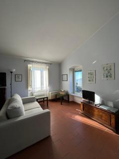 La Tisbe, una casa nel borgo medievale di Castelnuovo Magra - 6