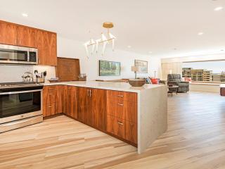 Colony Surf 1207 - Honolulu - 2