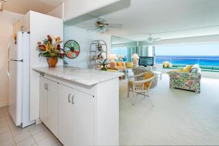 Colony Surf 1702 - Honolulu - 1