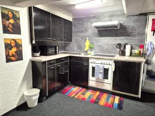 Spacious cellar studio surrounded by mountains and lake - 4