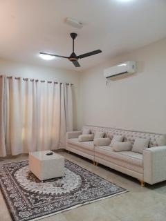 Al Khashabah Apartment شقة في طريق إزكي - سناو - 0