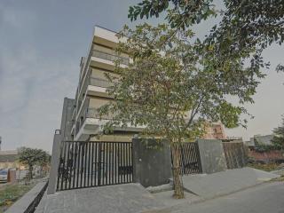 Super Townhouse Crystal Leaf - Indirapuram - 9