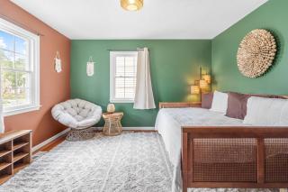 Boho Downtown 5BD Home BBQ Pool Table 5Min to Duke - Durham - 7