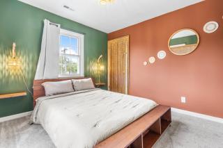 Boho Downtown 5BD Home BBQ Pool Table 5Min to Duke - Durham - 2