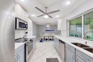 Aqua Vista Cape Coral Waterfront Haven - Cape Coral - 2