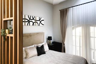 Elumen Studio Apartment I near Cathedral & Bernardine Park - 1