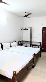 PALLIYARAI GARDENS LODGE AND HOMESTAy - 4