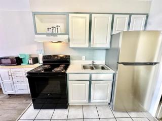 Updated Oceanview King Studio! Sleeps 4! Sea Mist 51104 - Myrtle Beach - 8