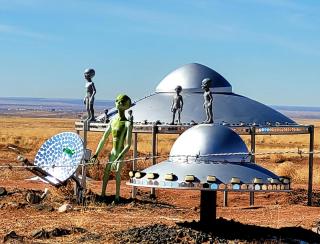 Alien Acres UFO Campground - - 8
