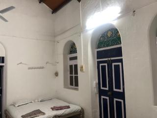 The Imperial Heritage II 2 minutes from Station and market II Deluxe AC Rooms II - Lonavala - 8