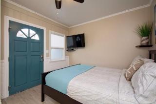 Prime Newport Location Bay Access Walk to Fun Zone Dining Edgewater C - Newport Beach - 6