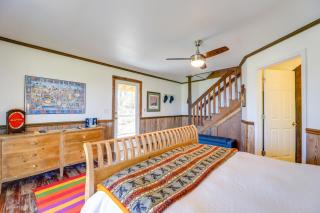 Riverfront Haven Converted Barn with Deck in Aurora - - 5