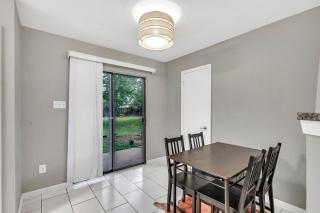 Cowboy Oasis By Domain Wi-Fi King Bed - Austin - 2