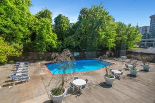 Spacious 3BR DTWN Condo with Pool - Atlanta - 0