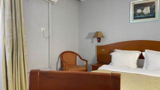 Hotel Peninsule Bonamoussadi Douala - 8