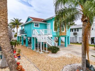 Casa - Waterfront With Dock - Hernando Beach - 2