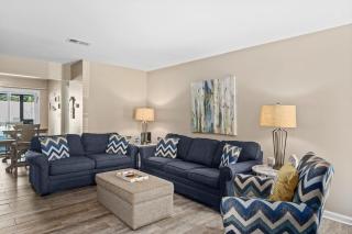 Stylish Panama City Home w Pool Tiki Bar Walkable Beach Access - Panama City Beach - 4