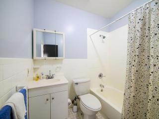 Minutes to NYC Modern Comforts & Free WiFi - Jersey City - 5